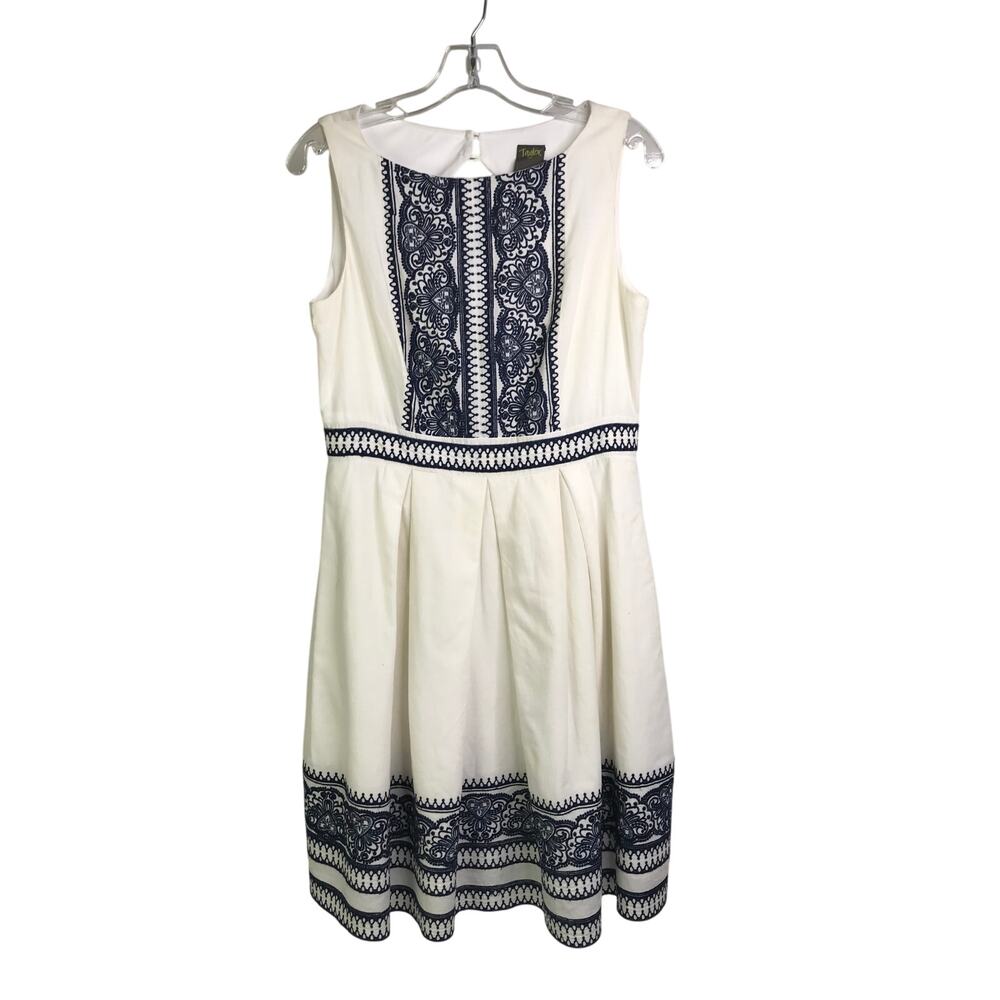 Taylor Dress Womens Size 6 White/Navy Blue Keyhole Back Crewneck Sleeveless